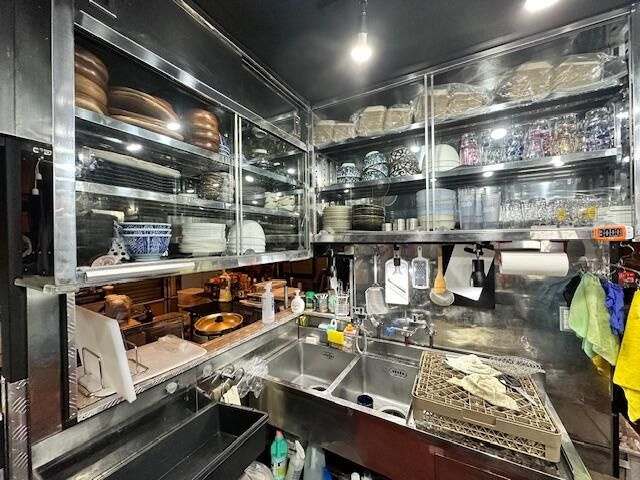 植源ビルの内装