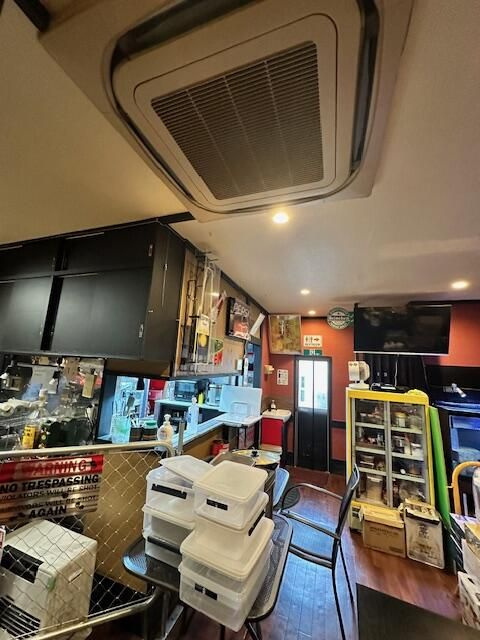 植源ビルの内装