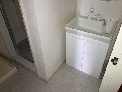 【独立洗面台】 | アーバンハイツわらび | 独立洗面化粧台が付いています