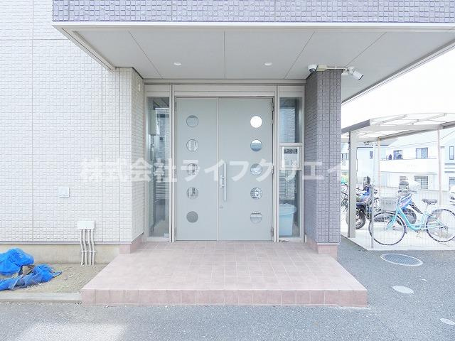 アヴェニールフォレストのエントランス