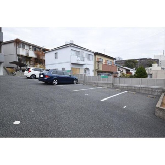 【駐車場】