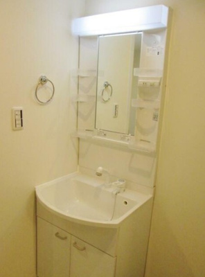 【独立洗面台】 | フェリーチェ方南町A | 嬉しい独立洗面台付き。