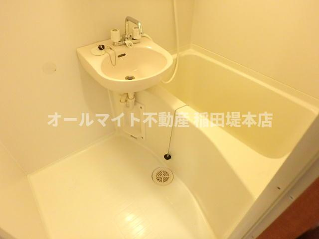 川崎市麻生区上麻生５丁目の賃貸マンションの浴室