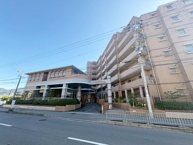 クレステージ桃山の外観
