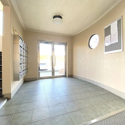 【エントランス】 | ビビエンダ弓削