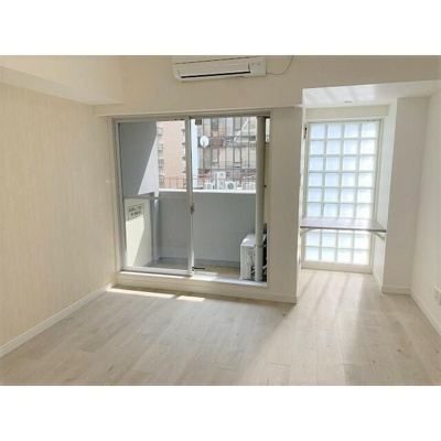 【居間・リビング】 | ニューシティアパートメンツ新川Ⅱ