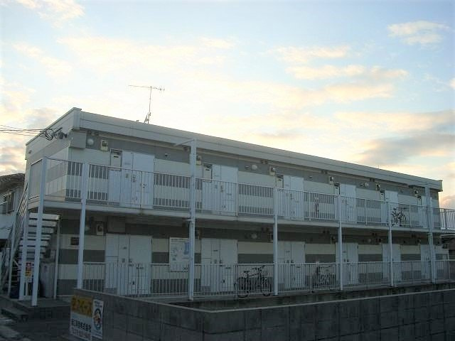レオパレスルミエールの外観