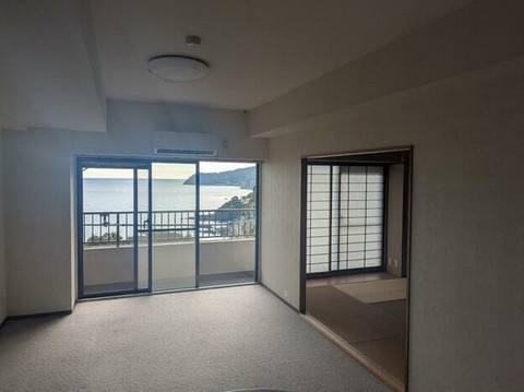 【居間・リビング】 | エクセルヴィラ伊豆赤沢