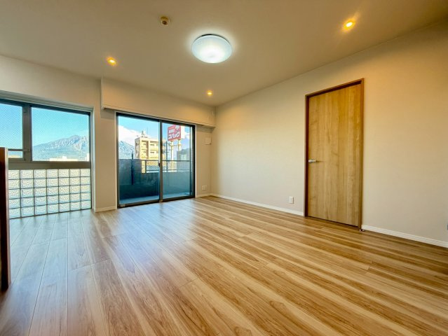 コアマンションネクステージ堀江町の居間・リビング