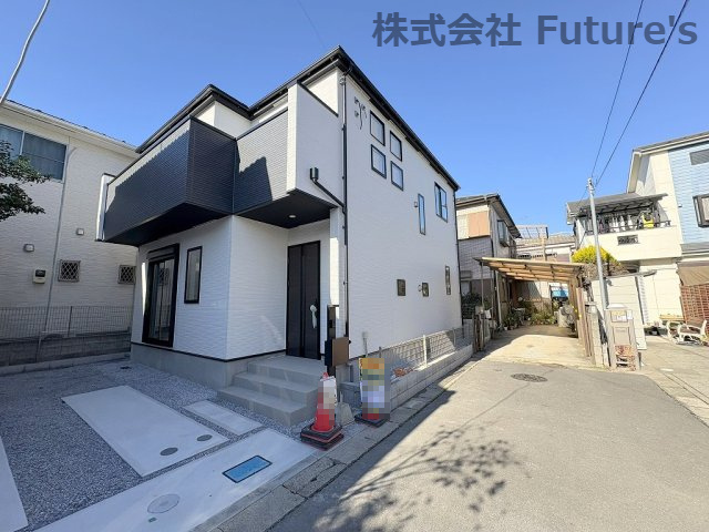 三郷市東町　新築戸建　全1棟の前面道路含む現地写真|前面道路含む現地写真です。