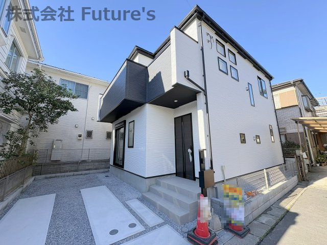 三郷市東町　新築戸建　全1棟の外観|高州東小学校まで徒歩4分でお子様の通学も安心！スーパーまで徒歩5分！