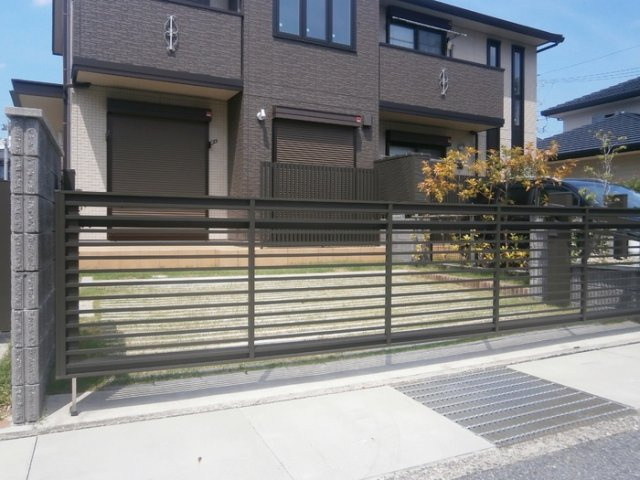 アヴァンセ松栄の駐車場|駐車場に車を止められます