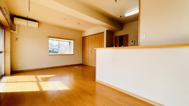 アンソレイエ祇園原の居間・リビング