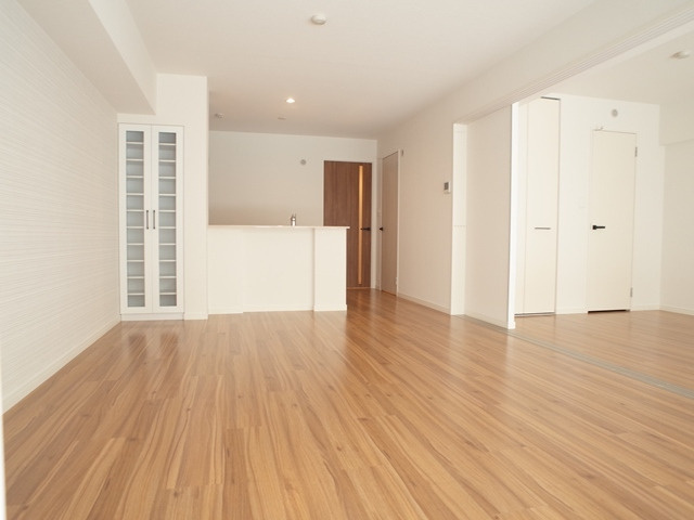 サニーコート麦野の居間・リビング