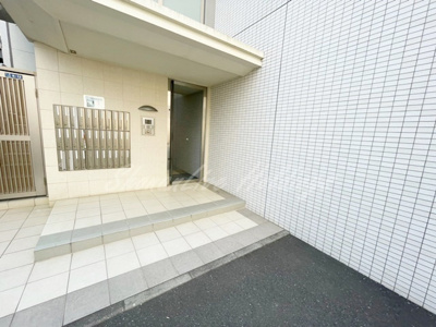 【エントランス】 | ドミトリーハウス茅ヶ崎 | 毎日通るエントランス♪