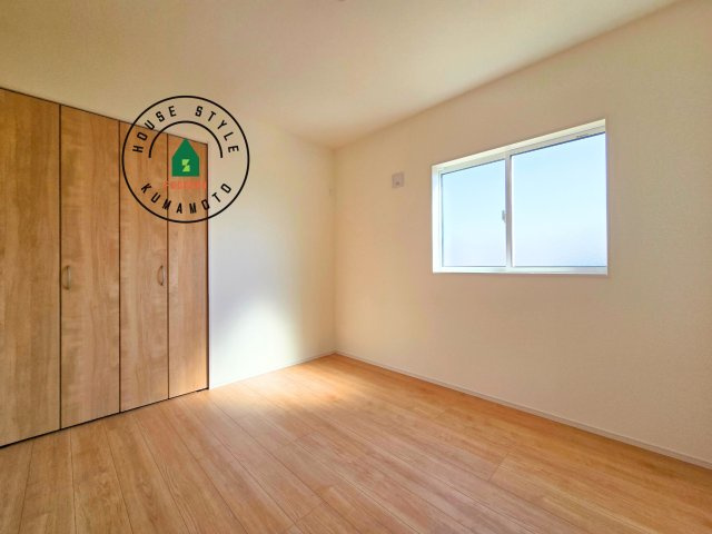 熊本市南区良町5丁目第1-4棟(2号棟)の子供部屋|穏やかな光が差し込む室内には、穏やかな時間が流れます。