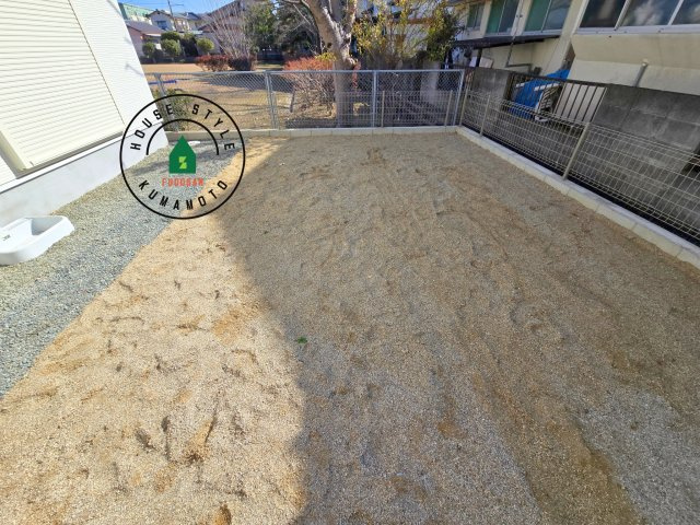 熊本市南区良町5丁目第1-4棟(2号棟)の庭|お庭で自由な時間を過ごせます。