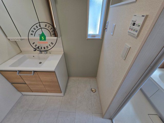 熊本市南区良町5丁目第1-4棟(2号棟)のランドリースペース|ランドリースペースとなります。広々して有効的にご使用できます。 