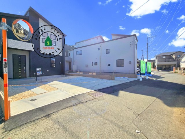 熊本市南区良町5丁目第1-4棟(2号棟)の前面道路含む現地写真|見学の時間などお気軽にお問い合わせ下さい。