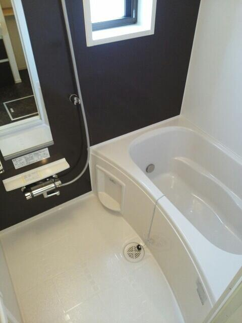 川崎市多摩区南生田１丁目のアパートの浴室