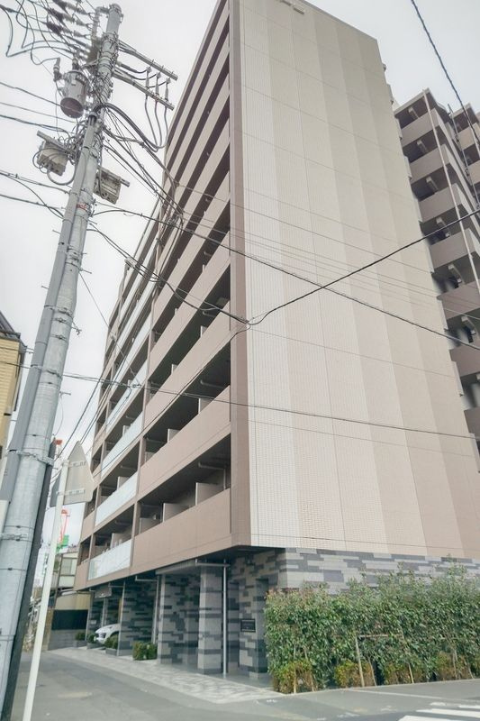 ディップス十条仲原イーストの外観