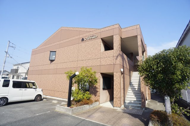 アベニールの外観