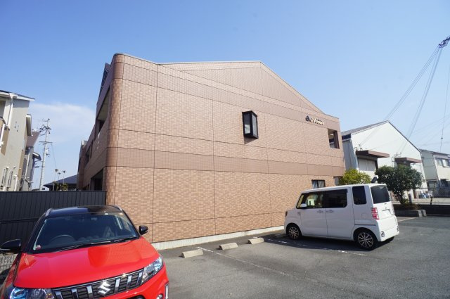 アベニールの外観