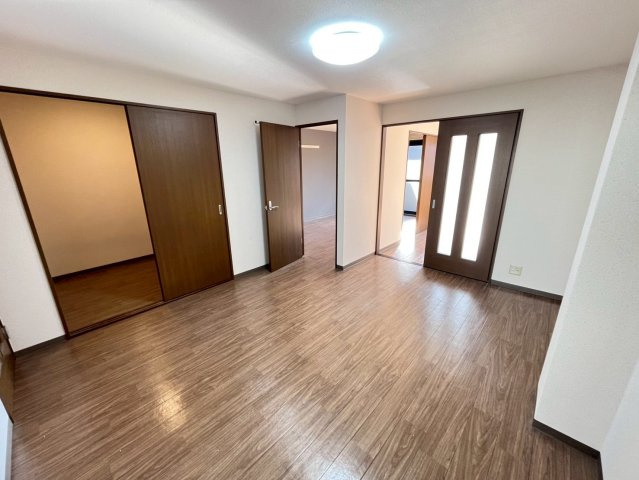 アベニールの居間・リビング