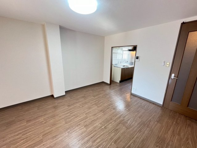 アベニールの居間・リビング