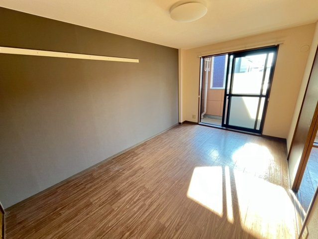 アベニールの洋室