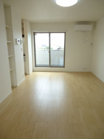 シャトレー　　刈谷市近郊の賃貸はクラスホーム刈谷店の居間・リビング|こちらの居間で趣味の時間をお楽しみください