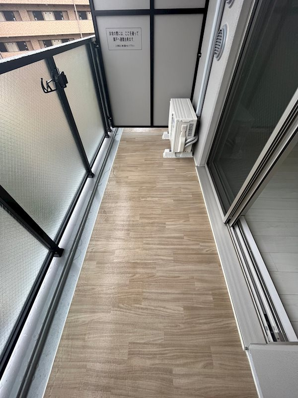 エスリード難波ザ・プレミアのバルコニー|開放的で明るい空間を演出してくれるバルコニーです