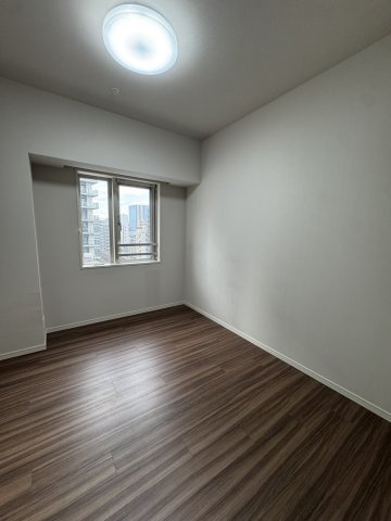 アトラスタワー府中の洋室|個人の部屋や寝室として使える洋室です