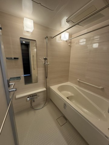 アトラスタワー府中の浴室|落ち着いた空間のお風呂です