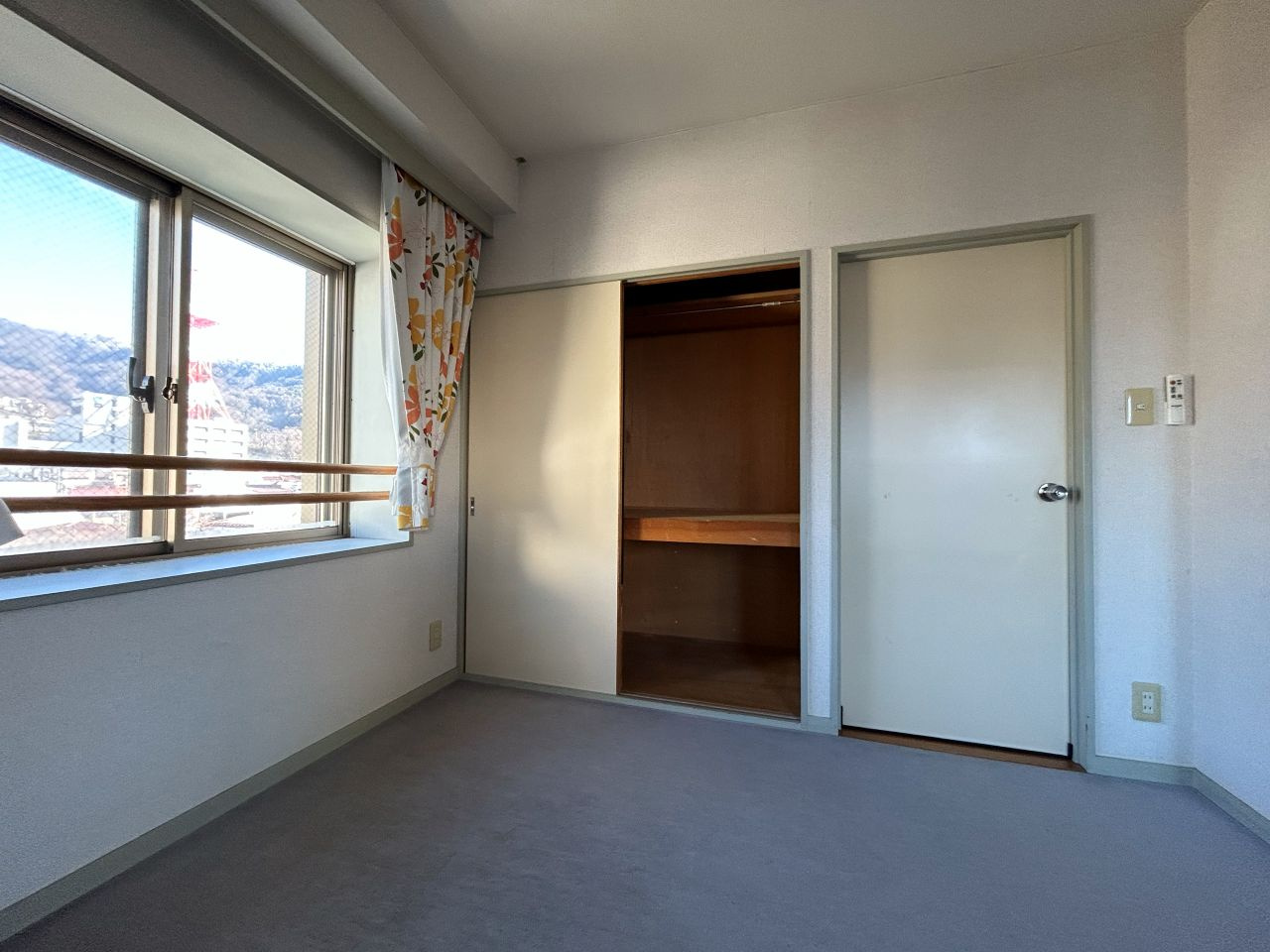 タワーリゾートマンション大手３階の洋室|洋室収納