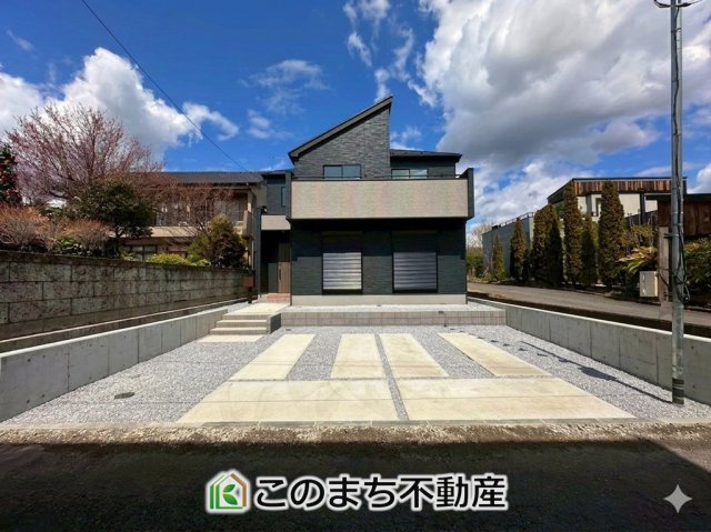グラファーレ宇都宮市鶴田7期　1号棟の駐車場|お車並列３台分ご用意しております♪