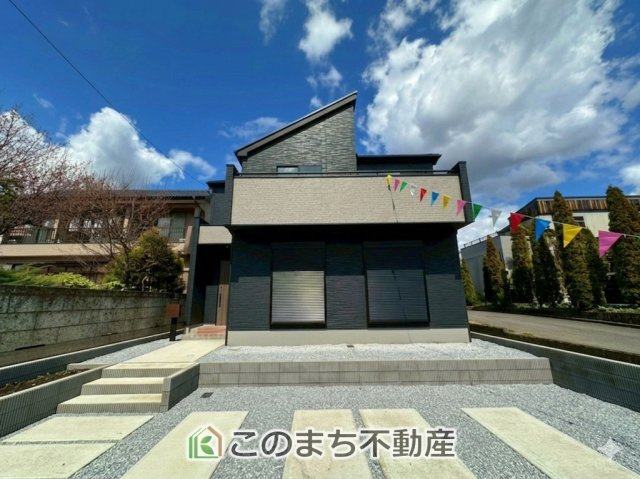 グラファーレ宇都宮市鶴田7期　1号棟の外観|本日ご内覧できます(*^^*)
お電話でのお問合せが非常にスムーズです！
現地直接集合のお待ち合わせも大丈夫です！
お気軽にお問合せ下さい(^^)/