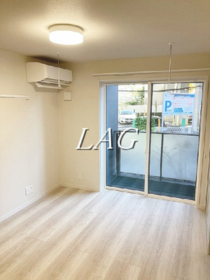 【居間・リビング】 | ＭＯＣＸＩＯＮ扇 | 洋室のお部屋です。※同一仕様です。