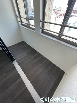 【バルコニー】 | プリムローズ・ティー | 反転タイプのお部屋です（現況を優先します）