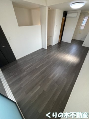 【居間・リビング】 | プリムローズ・ティー | 反転タイプのお部屋です（現況を優先します）