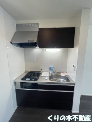 【キッチン】 | プリムローズ・ティー | 反転タイプのお部屋です（現況を優先します）