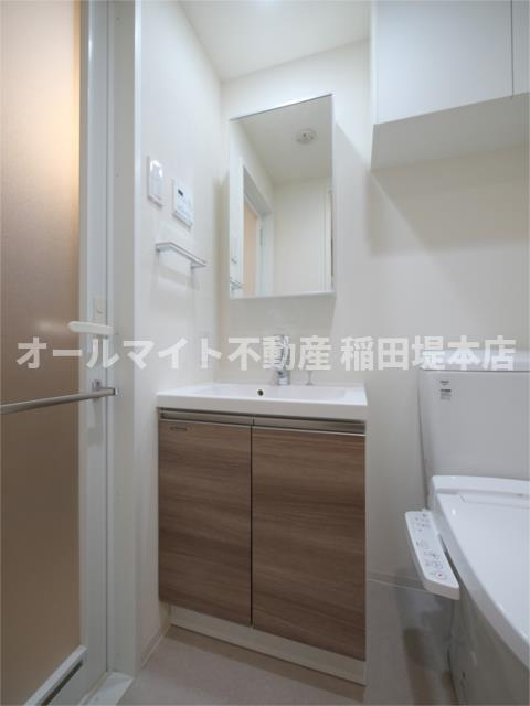 川崎市多摩区登戸新町の賃貸マンションの洗面所