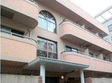 プチグランデラトールの外観