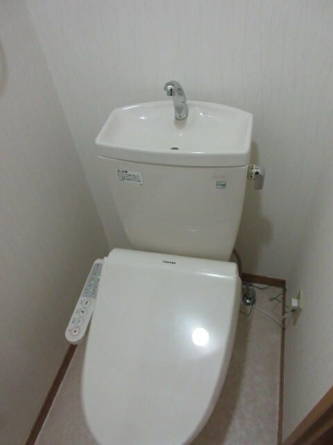 プチグランデラトールのトイレ