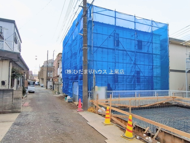 北区日進町1丁目　新築戸建　01の前面道路含む現地写真