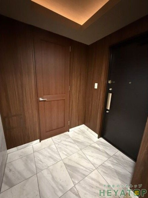 【玄関】 | REPOSER名駅南 | シューズボックス付き玄関