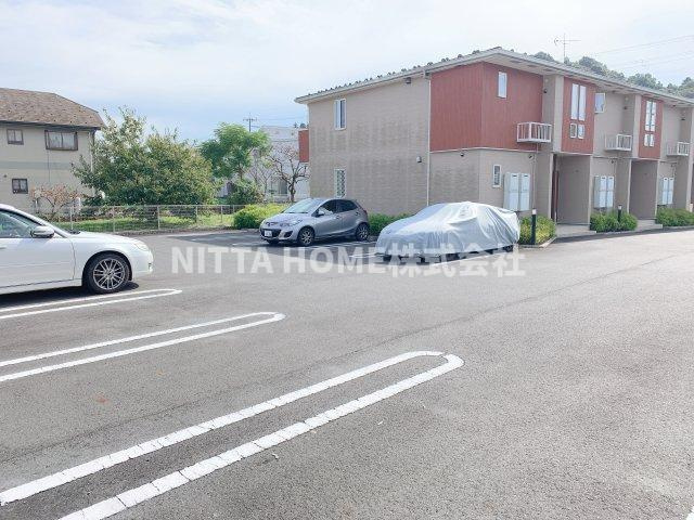 モンテレー L ・ K マンションの駐車場|敷地内駐車場を完備しています！