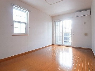 【居間・リビング】 | メゾン・シンフォニーＡ