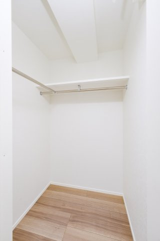 エンクレスト呉服町のトイレ|落ち着いた色調のトイレです