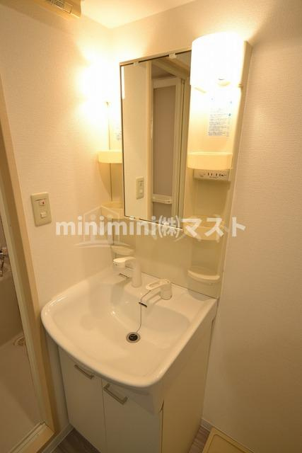 S-FORT桜川南の洗面所